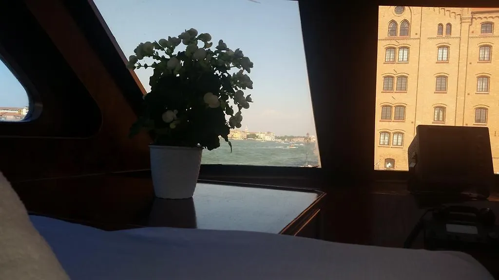 Hôtel Yacht Sarah Venezia à La Giudecca