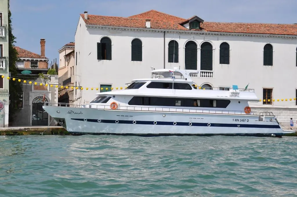Hôtel Yacht Sarah Venezia à La Giudecca Bateau-hôtel